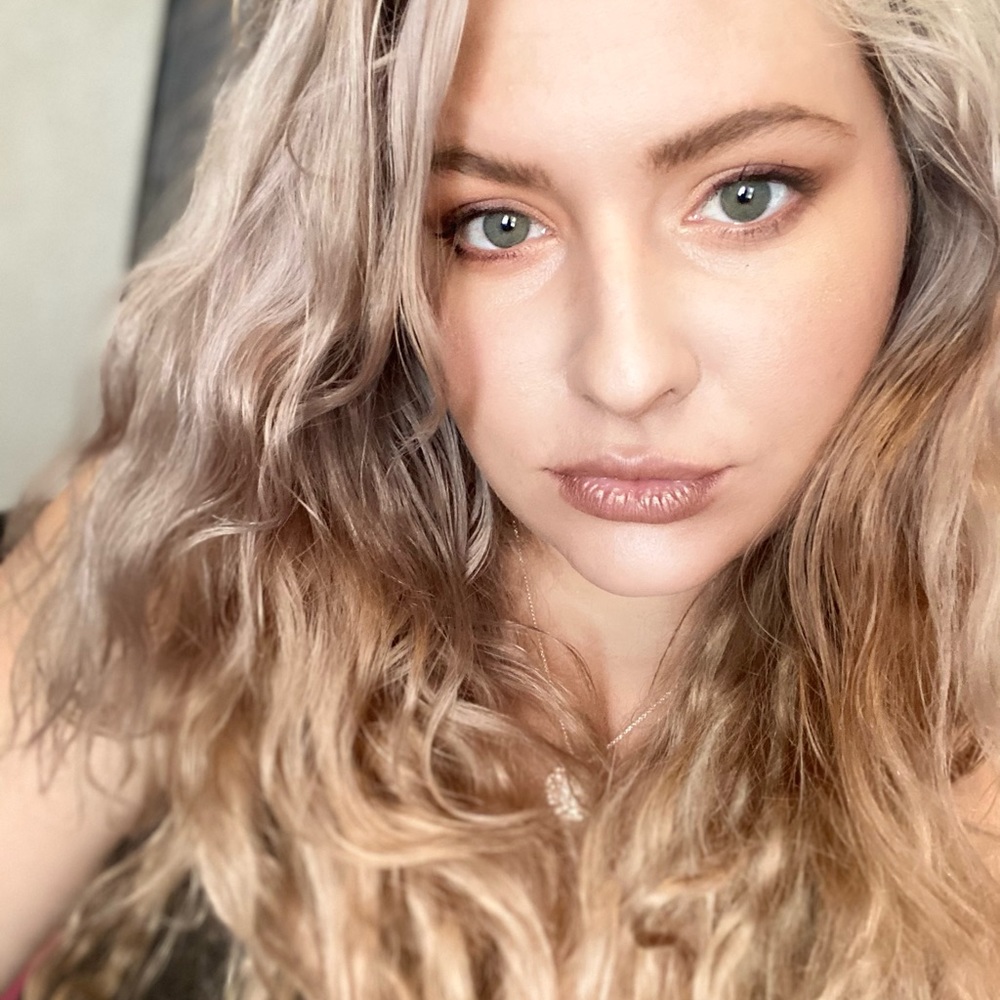 Meet your Posher, Lacey